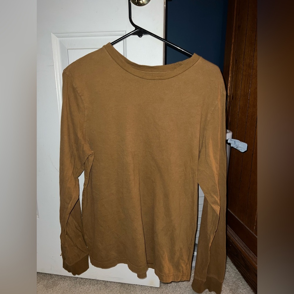 Men’s Medium long sleeve
